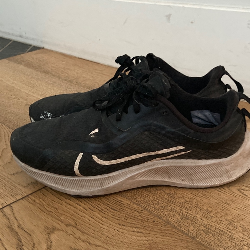 Nike Black and White Athletic Shoes